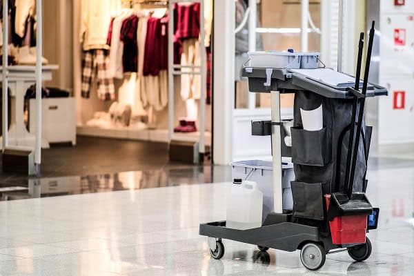 Pulizia e igiene nei negozi: come valorizzare ogni spazio commerciale
