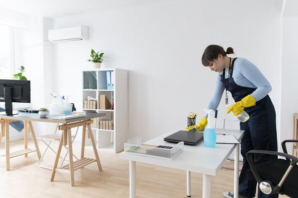 Il valore di ambienti puliti: come l’igiene influisce sul benessere quotidiano e sul lavoro